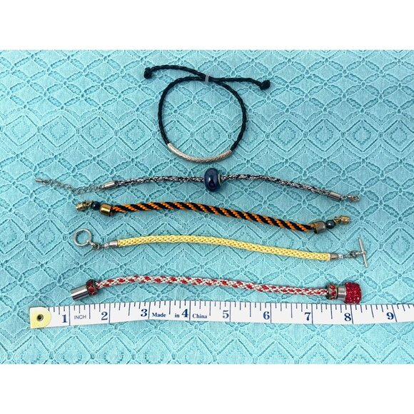 Bracelets - 5 Handcrafted Corded Rope Bracelets - 5 different colors - Picture 7 of 7